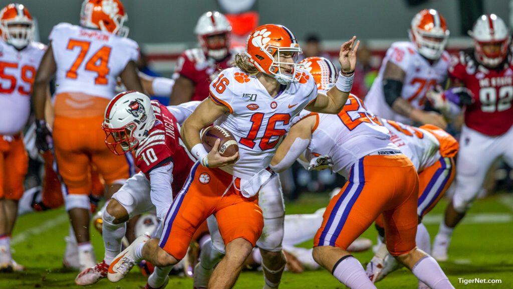 Trevor Lawrence injury